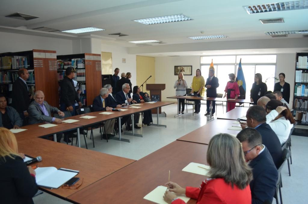 Cuerpo consular acreditado en Maracaibo visitó la Biblioteca Pública